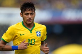 Kaiyun Sports-郑钦文赛点兑现，休斯顿火箭淘汰AC米兰晋级四强，主帅激动落泪